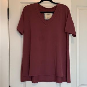 Maroon short sleeved top